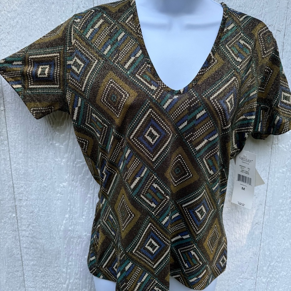 Karen Kane Geometric Sparkly Short Sleeve V-Neck T-Shirt Top M w Flaw - Picture 2 of 6